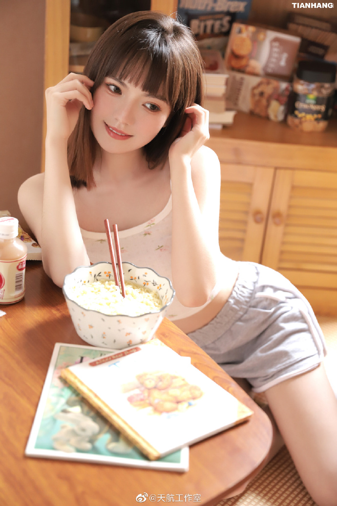 蜜桃漫画sss-写真·长篇情感连载